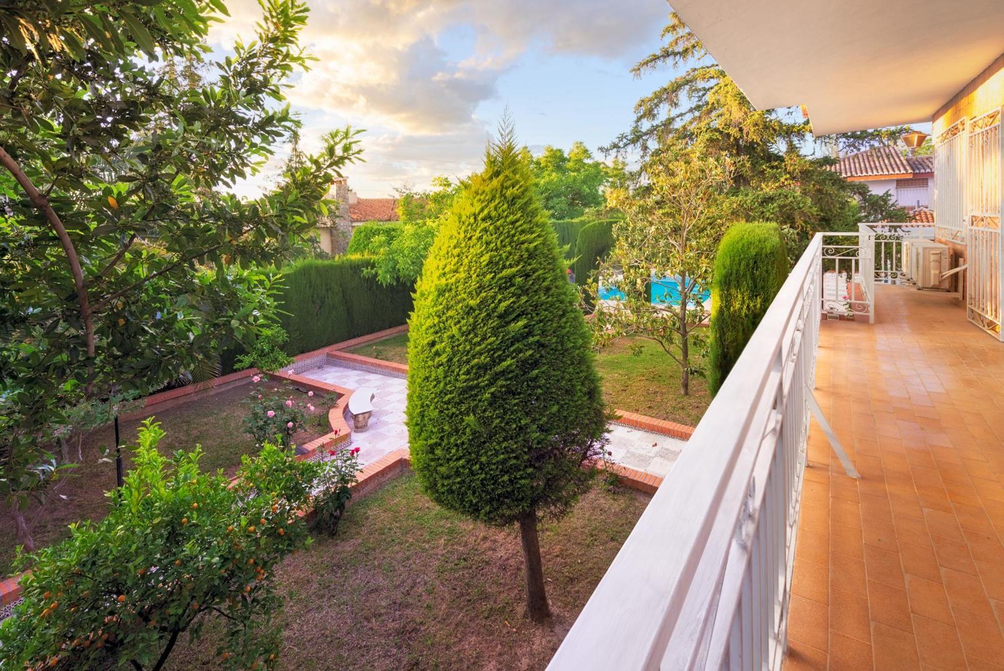 Villa Granada Garden Deluxe 모나칠 외부 사진