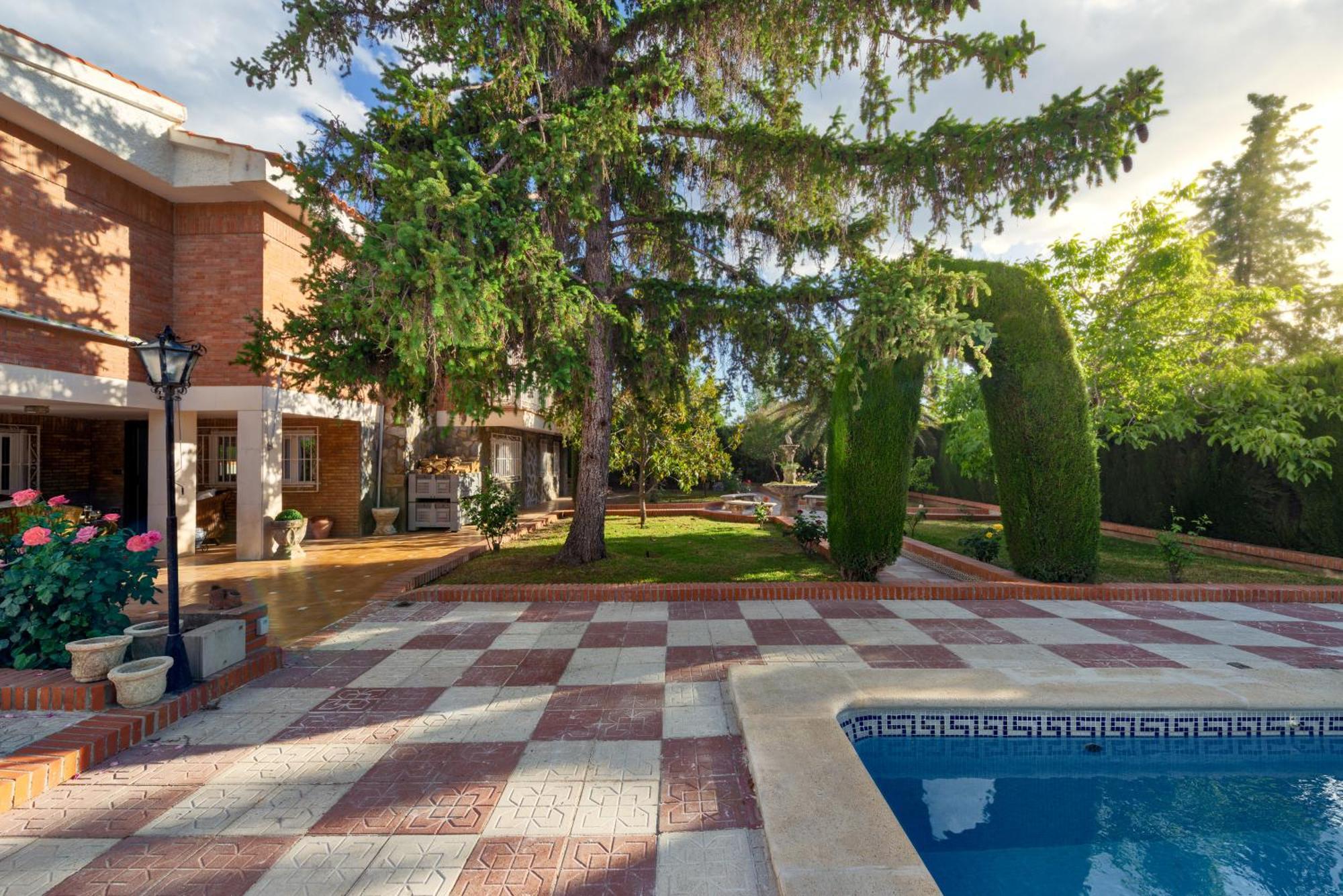 Villa Granada Garden Deluxe 모나칠 외부 사진