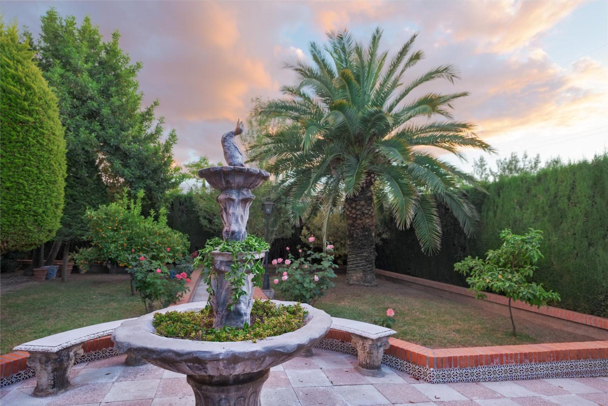 Villa Granada Garden Deluxe 모나칠 외부 사진