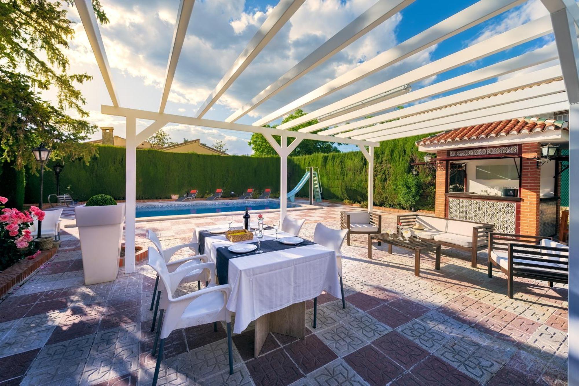 Villa Granada Garden Deluxe 모나칠 외부 사진
