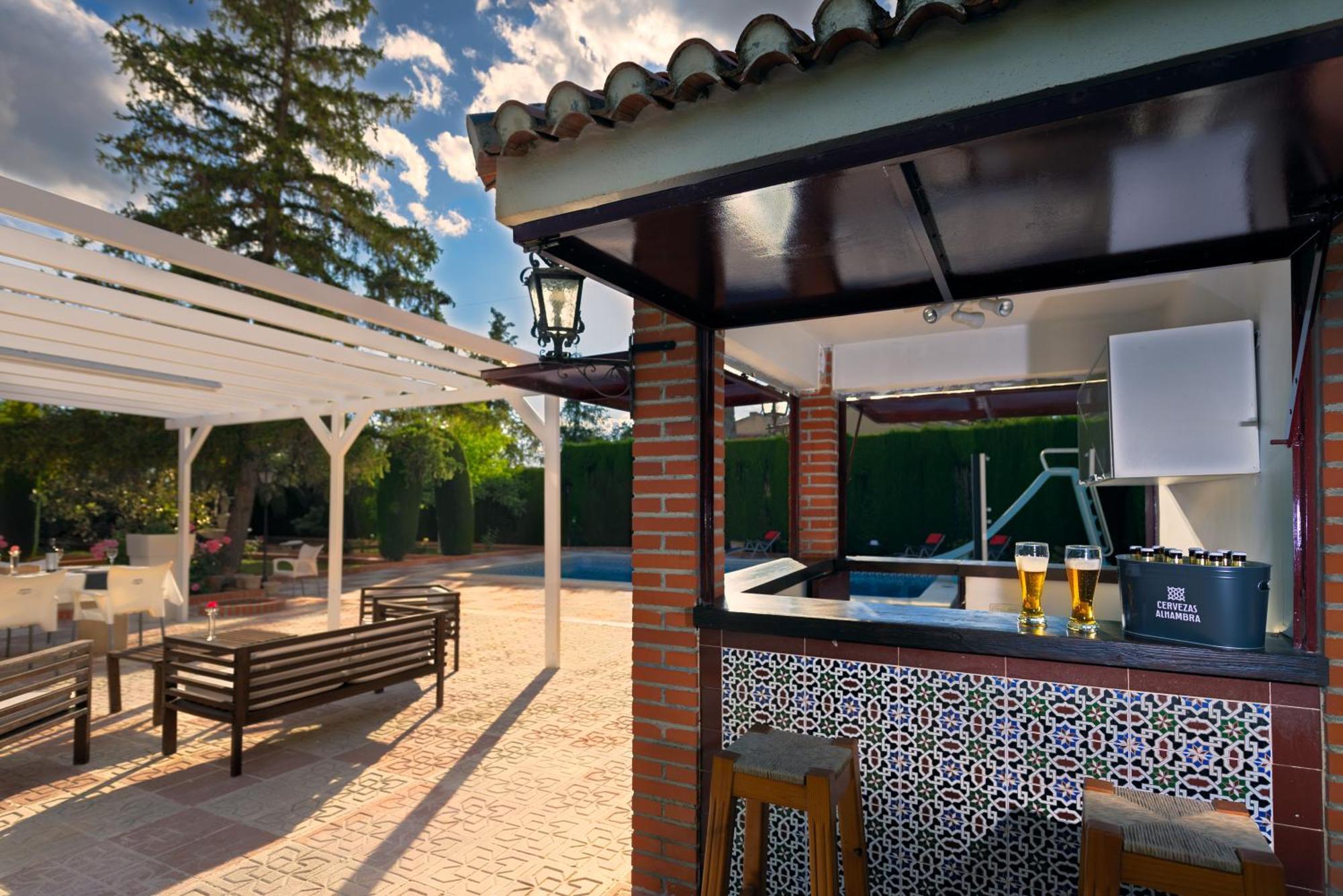 Villa Granada Garden Deluxe 모나칠 외부 사진