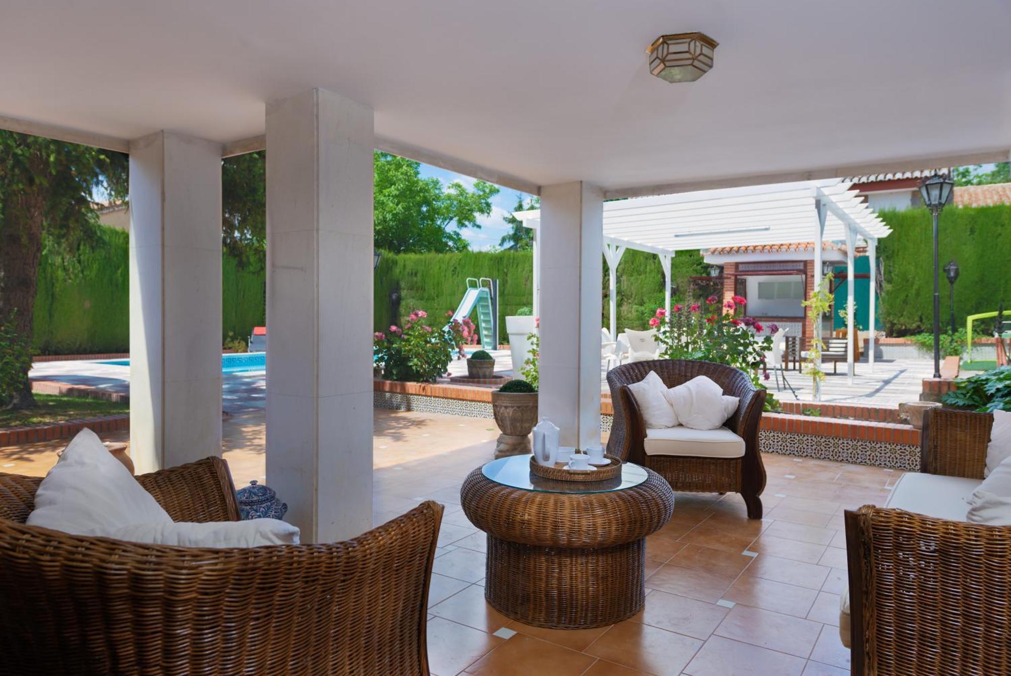 Villa Granada Garden Deluxe 모나칠 외부 사진