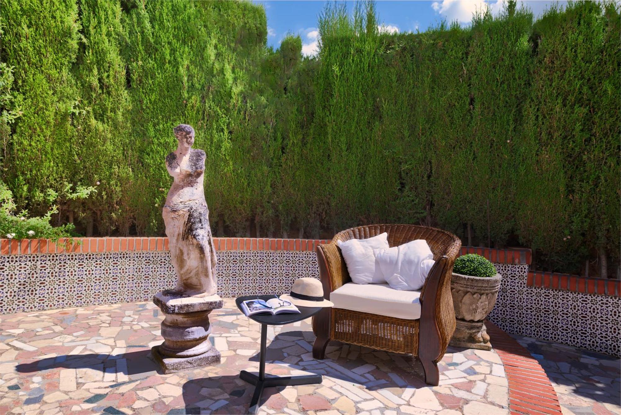 Villa Granada Garden Deluxe 모나칠 외부 사진